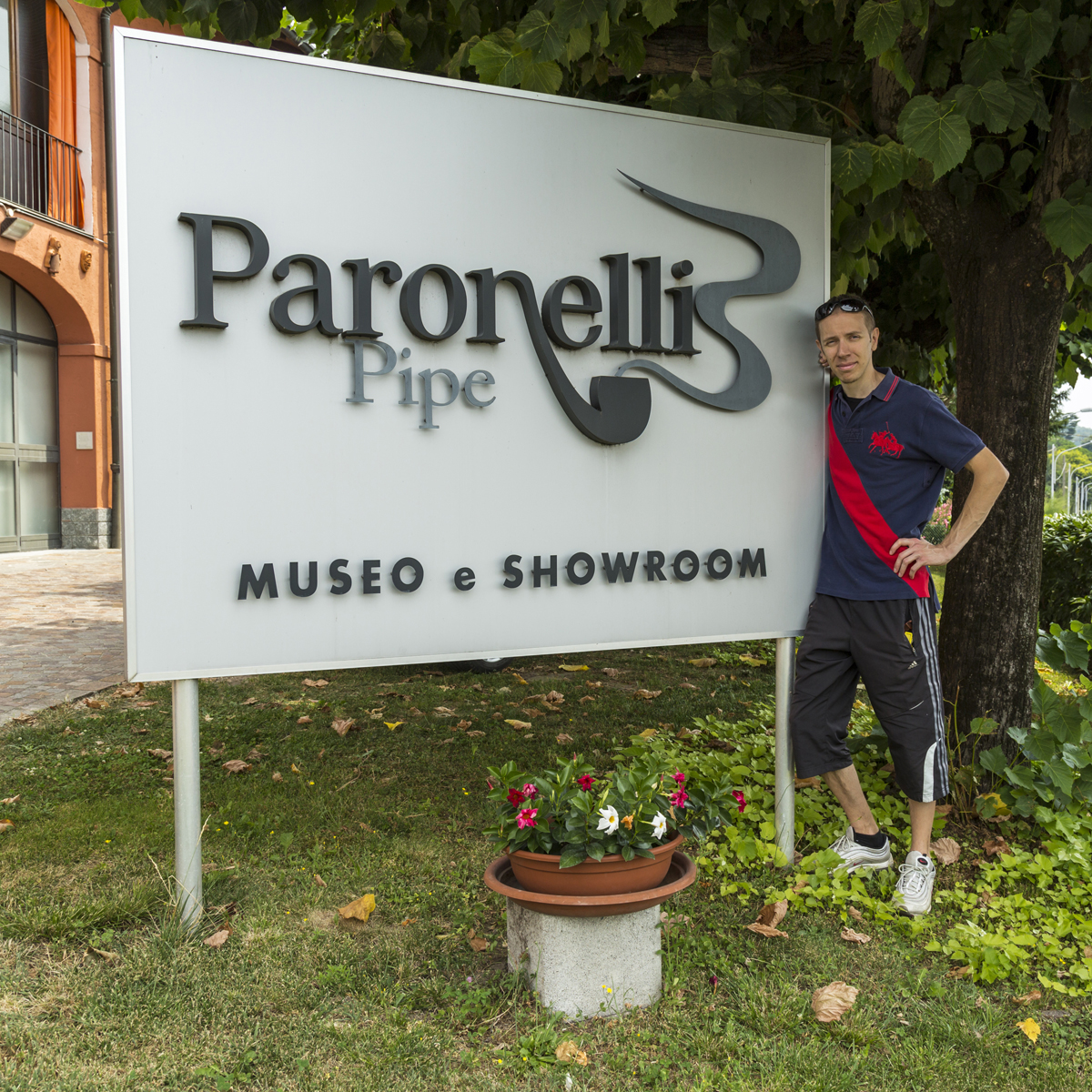 Paronelli Pipe - Museo & Showroom